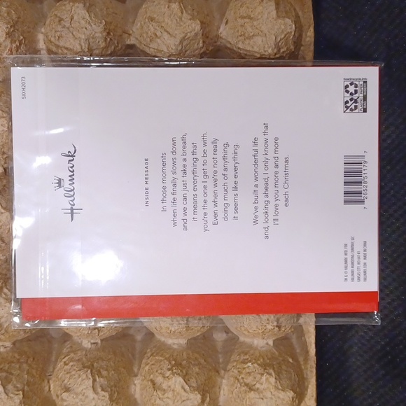 3 for $10. NIP Hallmark Signature Christmas card - Picture 2 of 3